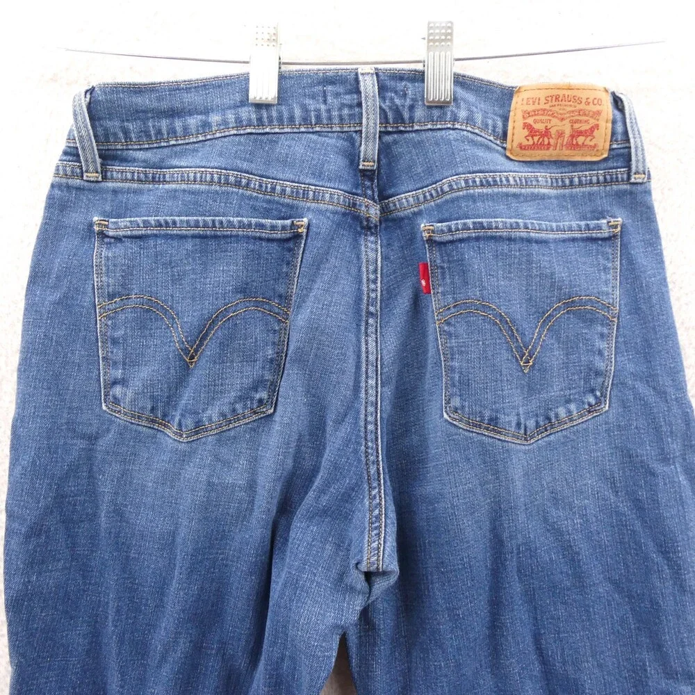 Levis womens jeans